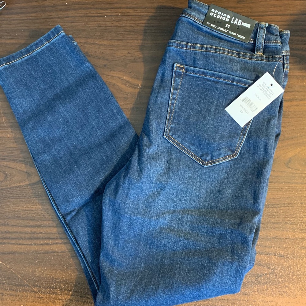 🆕Design lab ankle skinny jeans, size 28